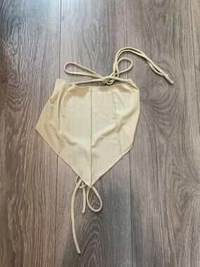 Et clet handkerchief top with back tie